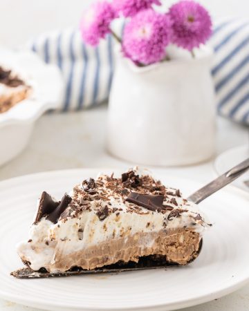 No Bake Chocolate Pie